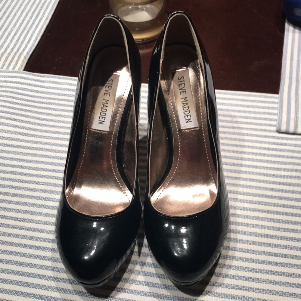 Steve Madden black heels